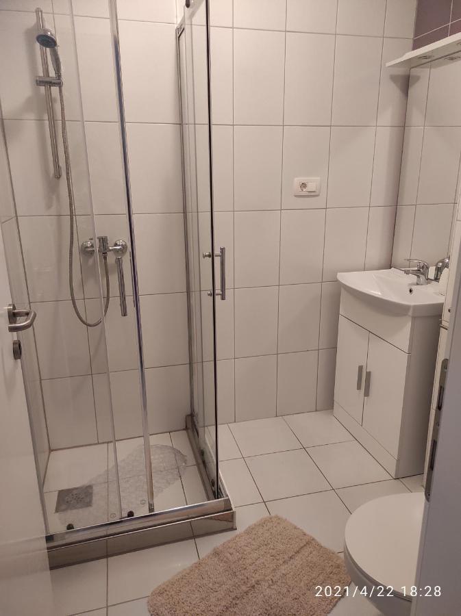 Apartmani Quattro Starigrad Paklenica Exteriör bild