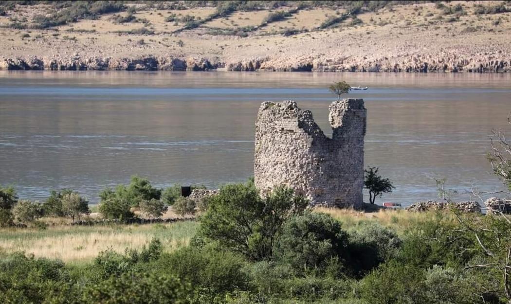 Apartmani Quattro Starigrad Paklenica Exteriör bild